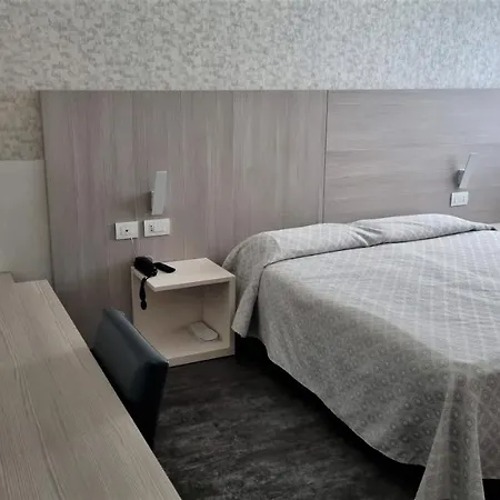 Hotel Alfa Fiera 4*
