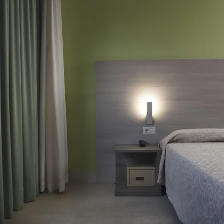 ホテル Alfa Fiera 4*