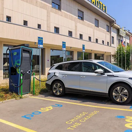 ホテル Alfa Fiera