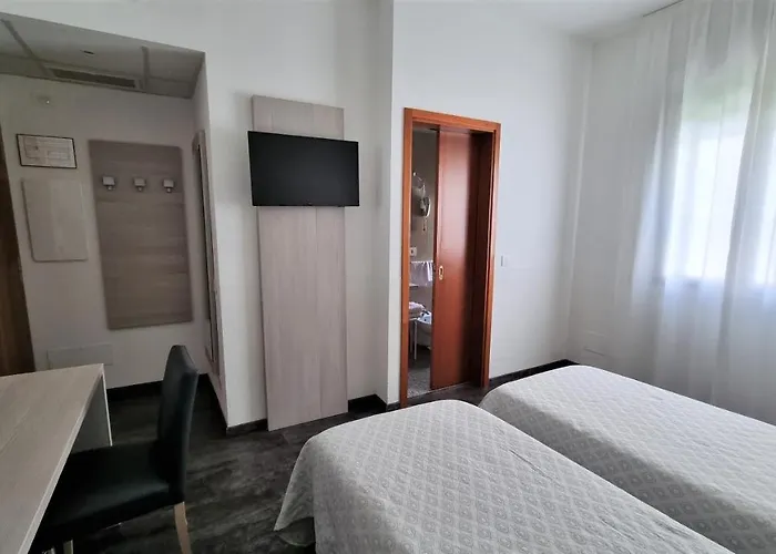 호텔 Alfa Fiera 4*